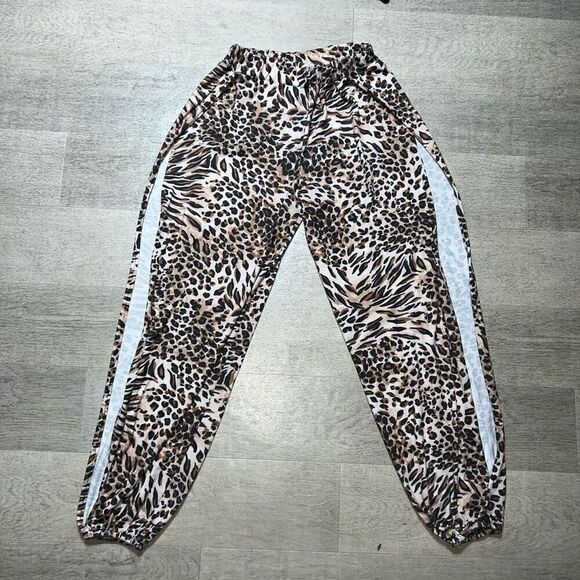 Amazon, Cheetah Print Wide Leg Jogger Pants with Side Slits, Women’s Small - Picture 9 of 9